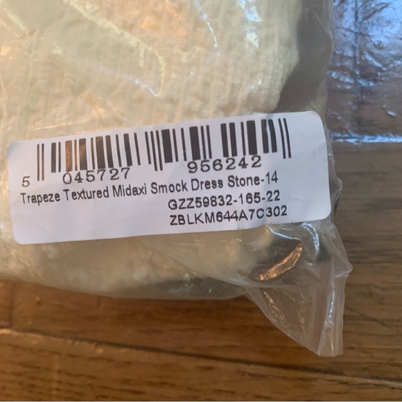 Boohoo Womens Trapeze Textured Midaxi Smock Dress | US 10 , UK 14 | Stone NEW!! - Picture 12 of 15